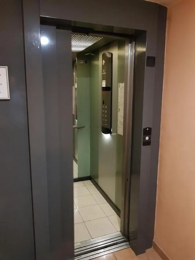 Apartment Super Studio Avec Piscine A 60 M De La Mer Nice